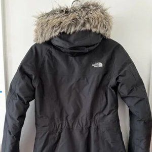 THE NORTH FACE black Arctic parka